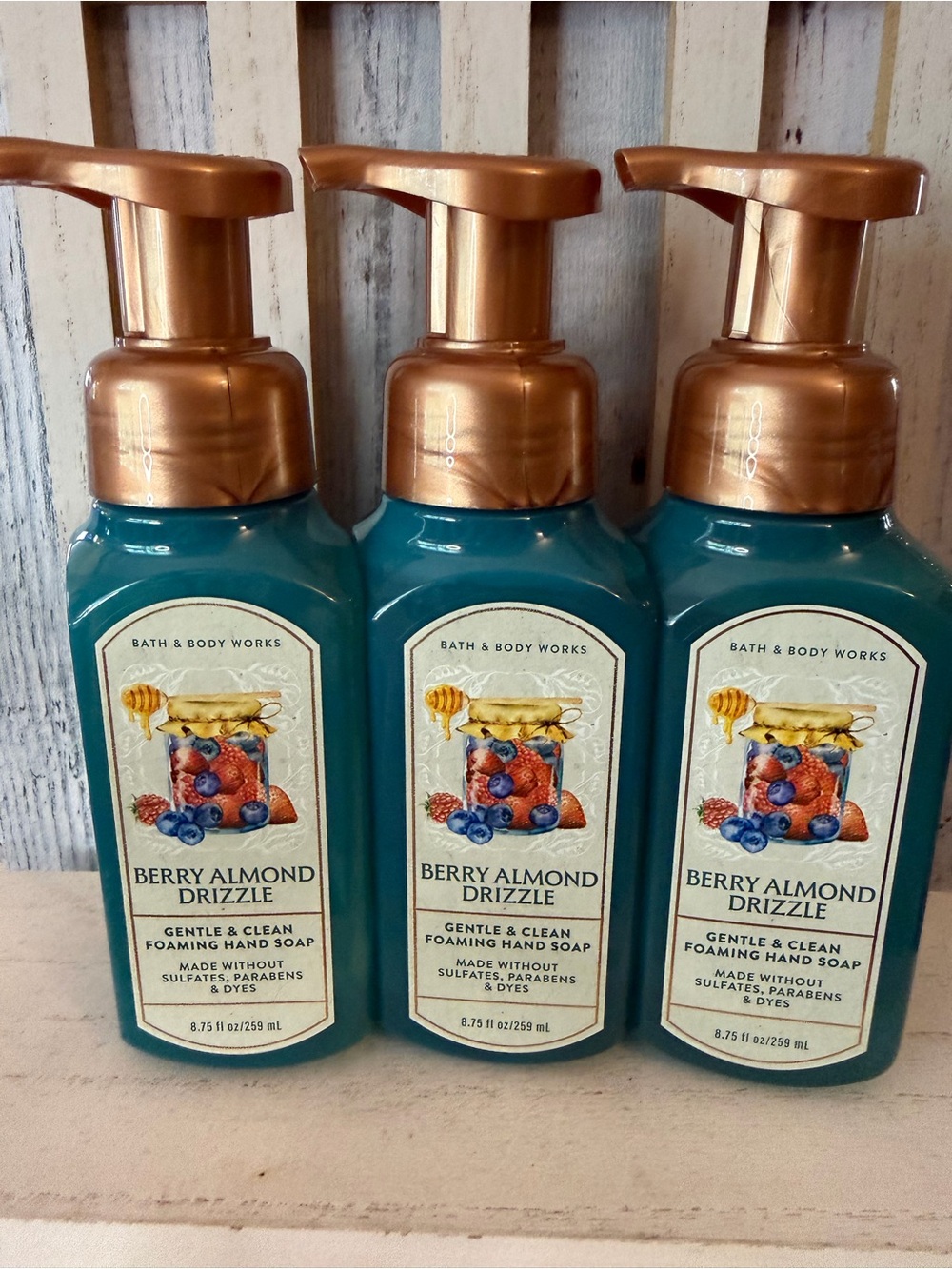 Bath & Body Works BERRY ALMOND DRIZZLE Gentle Foaming Hand Soap Lot X3 New Set